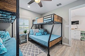 Sangria Sunset - Little Bay Club Cottage #16