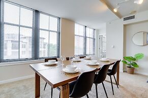 Fantastic 1 Bedroom Condo at Arlington