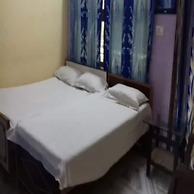 Goroomgo Uma Ganga Guest House Varanasi