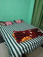 Goroomgo K.S.N. Paying Guest House Varanasi