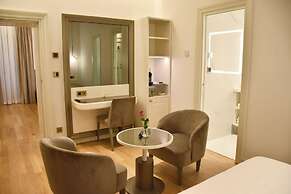 Martina Suites