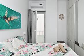 Parikia's Seaside House