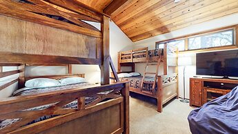 Winterset #3 3 Bedroom Condo by RedAwning