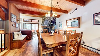 Winterset #3 3 Bedroom Condo by RedAwning