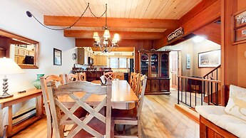 Winterset #3 3 Bedroom Condo by RedAwning