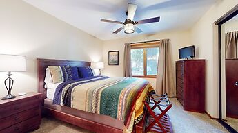 Winterset #3 3 Bedroom Condo by RedAwning