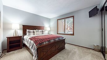 Woodlands #11 3 Bedroom Condo by RedAwning