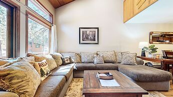 Woodlands #11 3 Bedroom Condo by RedAwning