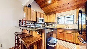 Woodlands #11 3 Bedroom Condo by RedAwning