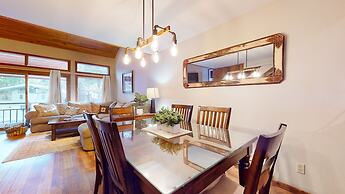 Woodlands #11 3 Bedroom Condo by RedAwning