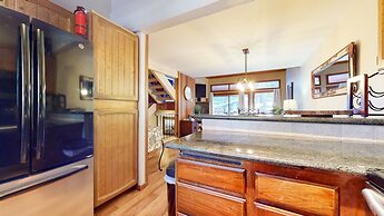 Woodlands #11 3 Bedroom Condo by RedAwning