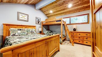 Woodlands #11 3 Bedroom Condo by RedAwning