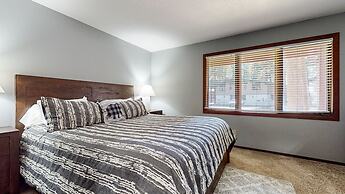 Woodlands #11 3 Bedroom Condo by RedAwning