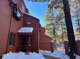 Woodlands #11 3 Bedroom Condo by RedAwning