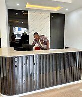 Msquare Whitehouse Hotel