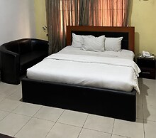 Msquare Whitehouse Hotel