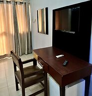 Msquare Whitehouse Hotel