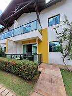 Casa em condomínio com Sauna e Piscina