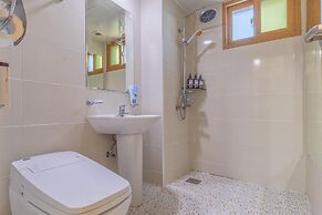 Geoje Daesan Oceanview Spa Pension