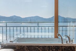 Geoje Daesan Oceanview Spa Pension