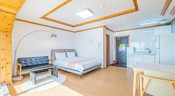 Geoje Daesan Oceanview Spa Pension