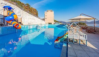 Geoje Daesan Oceanview Spa Pension