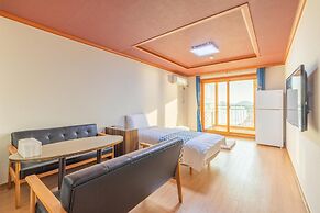 Geoje Daesan Oceanview Spa Pension