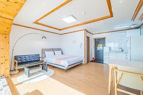 Geoje Daesan Oceanview Spa Pension