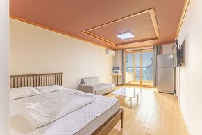 Geoje Daesan Oceanview Spa Pension