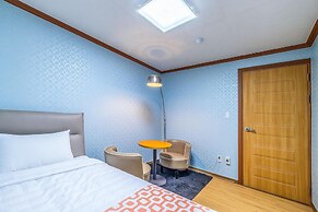 Geoje Daesan Oceanview Spa Pension