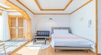 Geoje Daesan Oceanview Spa Pension