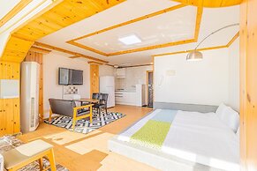 Geoje Daesan Oceanview Spa Pension