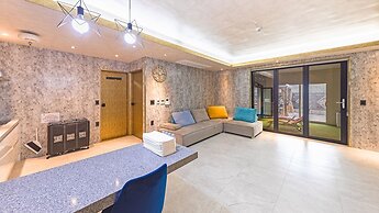 Chuncheon Poolhouse Epop