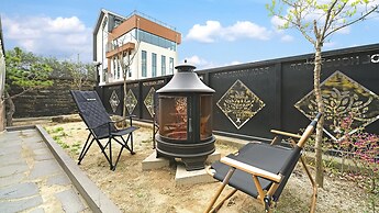 Chuncheon Poolhouse Epop