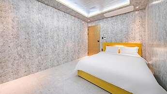 Chuncheon Poolhouse Epop