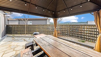 Chuncheon Poolhouse Epop