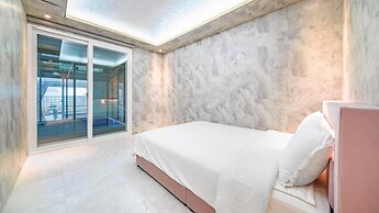 Chuncheon Poolhouse Epop