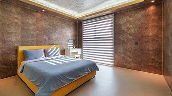 Chuncheon Poolhouse Epop