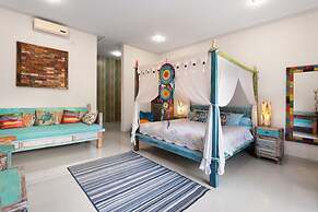 Grace villa 5 minutes walk to the beach