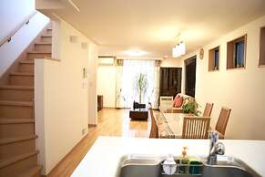 Higashi Shinjuku Modern house