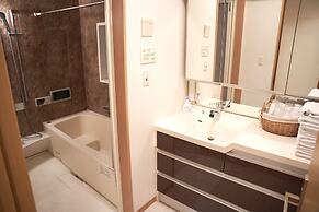 Higashi Shinjuku Modern house