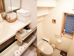 Higashi Shinjuku Modern house