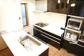 Higashi Shinjuku Modern house