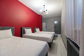 Hexa Suites Hotel
