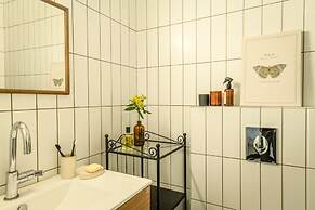 1BR duplex Apt with private Balcony