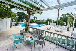 BAMBLUE BOUTIQUE APARTMENTS