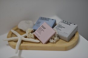 BAMBLUE BOUTIQUE APARTMENTS