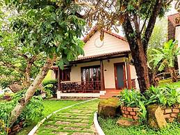 Hong Bin Bungalow Resort