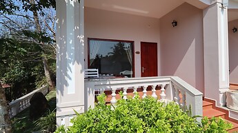 Hong Bin Bungalow Resort