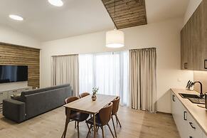 ARIETES MARMONT RESORT